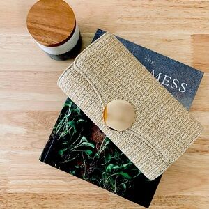 Natural Straw Woven Clutch